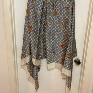 NEW DESIGNER LIKE L V GREY SILK SCARF SHAWL WRAP
